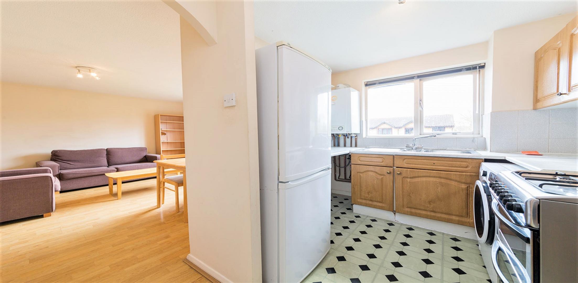 			UNDER OFFER , 2 Bedroom, 1 bath, 1 reception Flat			 Cornmow Drive, DOLLIS HILL